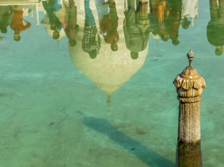 1_Reflections of Modern India in Historic Waters